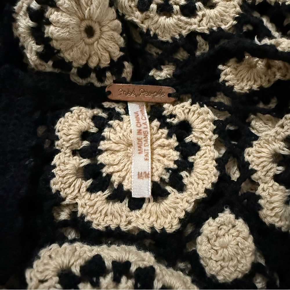 FREE PEOPLE Black & Beige Crochet Delilah Shift Dress Size M - Picture 9 of 14